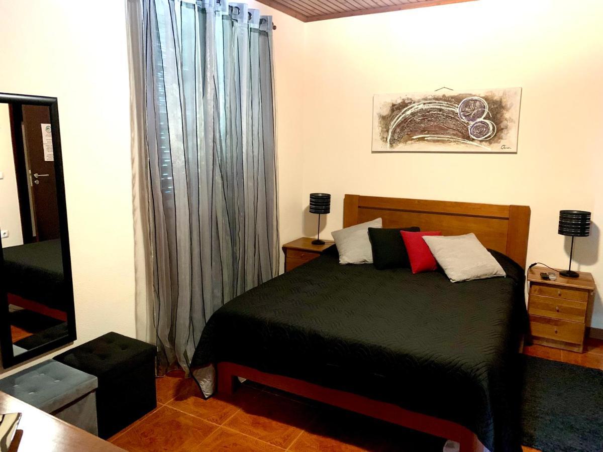 Ninho Cagarras Homestay *
